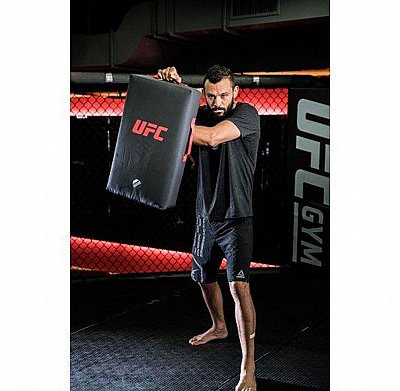 ���� ����� ������� ������ ������� UFC