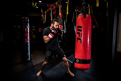�� ����� 32 �"� UFC
