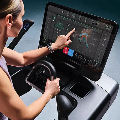 Symbio Incline Elliptical LIFE FITNESS